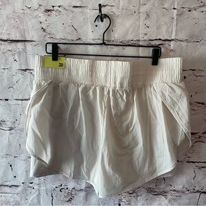 NWT 🎯Target Brand All In Motion Women’s Active Performance Shorts - Size XL